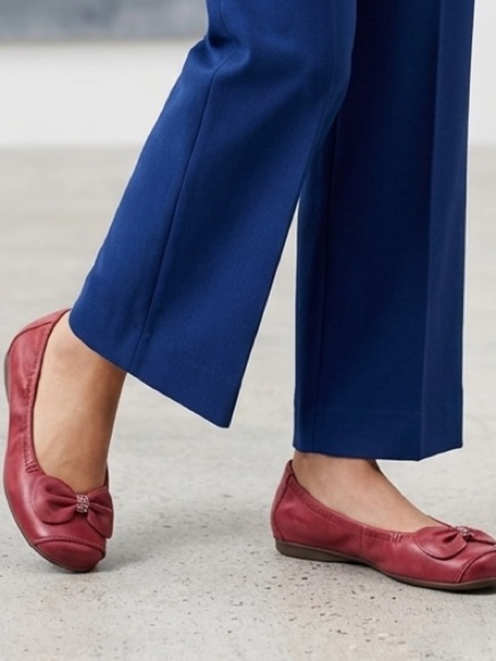 Italian Leather Red Bow Flats